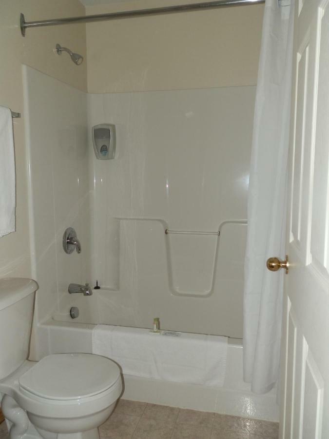 Hopewell Rocks Motel & Country Inn Siemianowka Bagian luar foto
